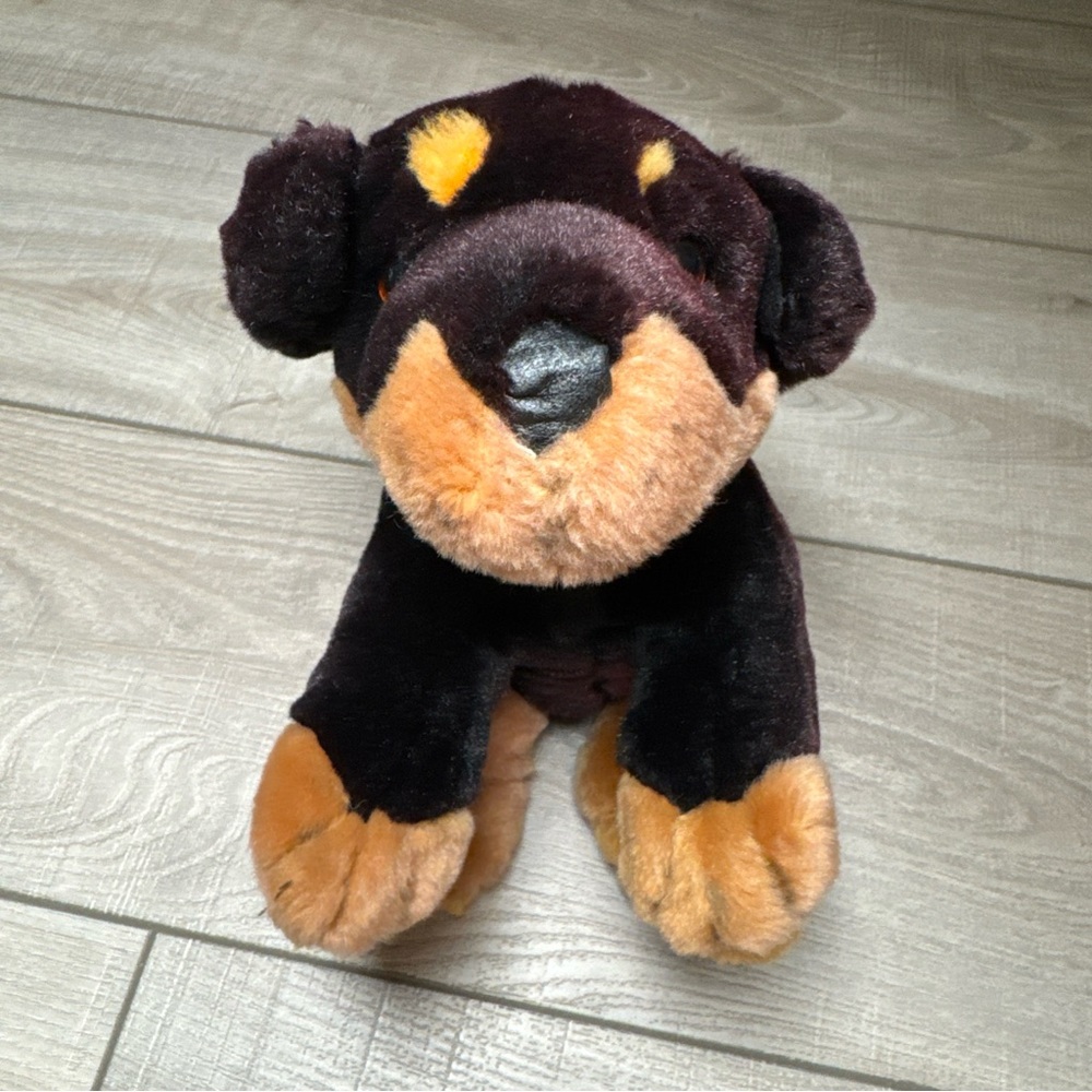 FAO Schwarz Fifth Avenue Rottweiler Soft Puppy Dog Plush 9” Stuffed Animal Brown